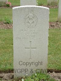 Reichswald Forest War Cemetery - Ross, James Gibb